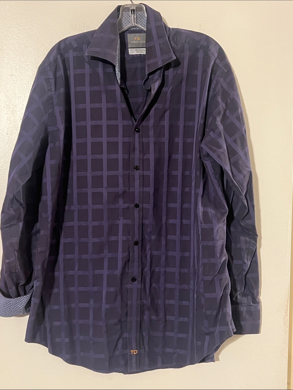 Thomas Dean men’s long sleeve contrast cuff shirt. 100% cotton